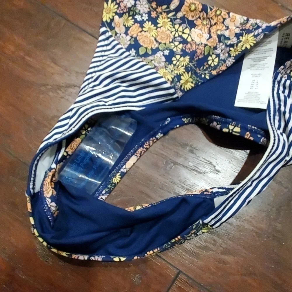 NWT Kenneth Cole Contrast-Side Hipste bottom swim